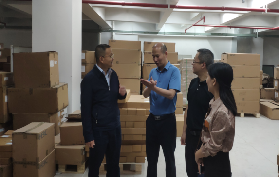 爱爱视频
黄宏伟局长带队调研爱爱视频
“智慧医保”二期双数据中心