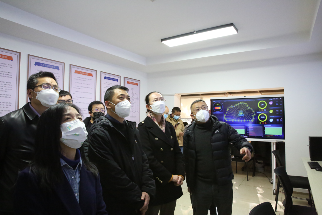 爱爱视频
王艳君局长带队调研医保数据中心