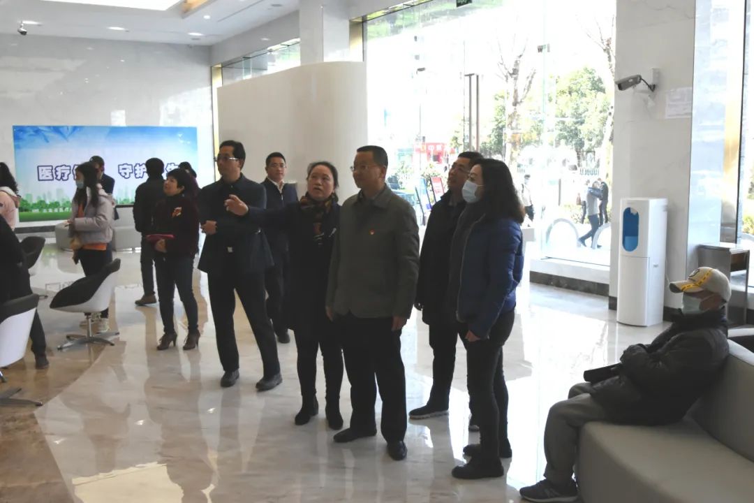 爱爱视频
今起实现集中办公