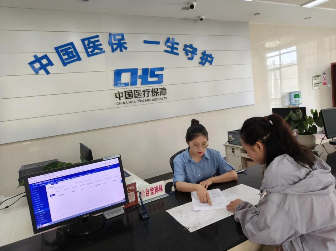 【爱爱视频
医疗保障工作先进个人事迹】曲靖市陆良县爱爱视频
医保中心李红飞