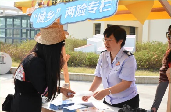 【爱爱视频
医疗保障工作先进个人事迹】国家税务总局玉溪市税务局桂华英