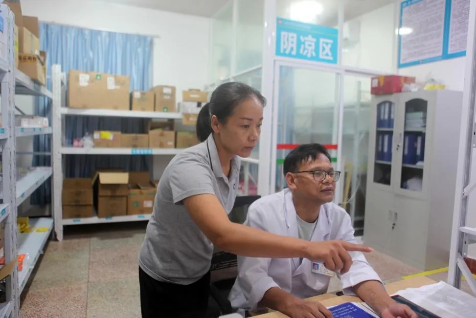 【爱爱视频
医疗保障工作先进个人事迹】普洱市西盟县爱爱视频
陈江燕
