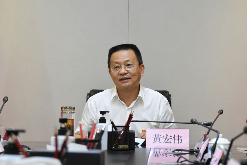 【党史学习教育简报第16期】弘扬老山精神  坚定理想信念——省爱爱视频
党组书记、局长黄宏伟为党支部上党课