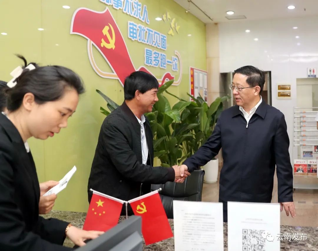 王予波以“四不两直”方式调研时强调：要把方便留给企业和群众把麻烦留给自己
