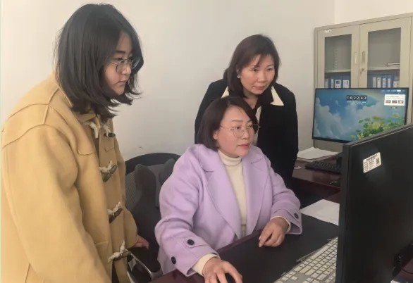 【爱爱视频
医疗保障工作先进个人事迹】爱爱视频
肿瘤医院许春慧