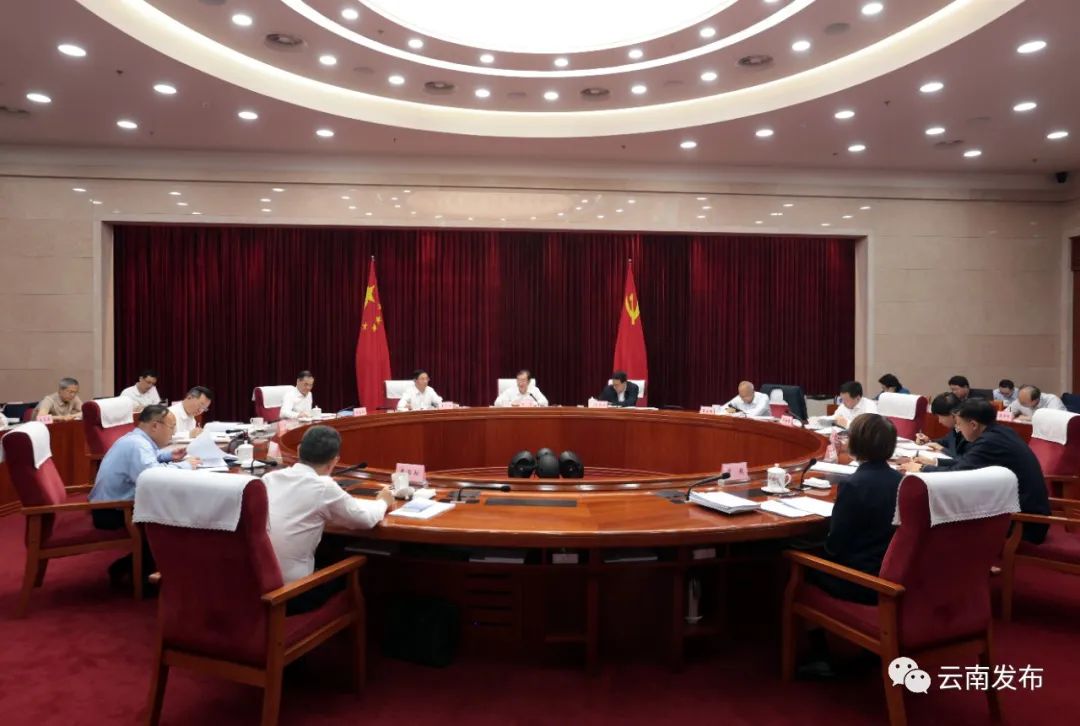 省委常委班子主题教育调研成果交流会强调：深化调研 发现问题 解决问题 推动发展 把主题教育不断引向深入