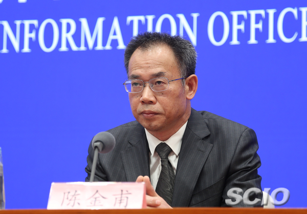 陈金甫副局长出席国务院政策例行吹风会　介绍药品集中采购及医疗救助工作情况